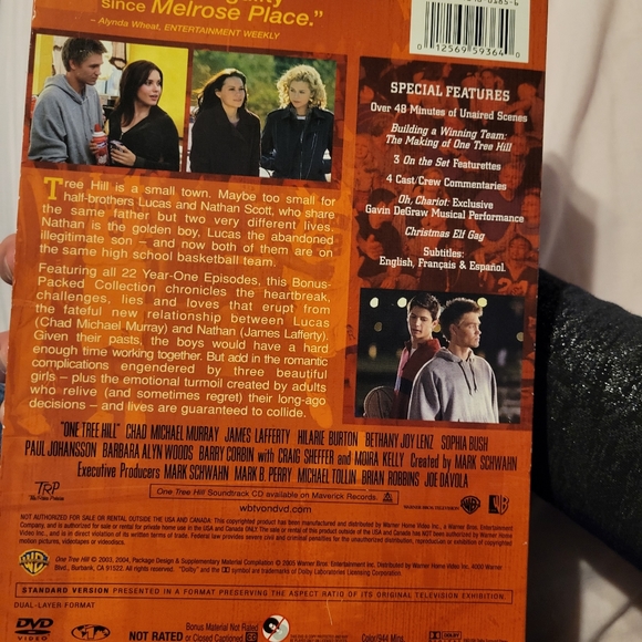 One Tree Hill Season 1 - Picture 2 of 3